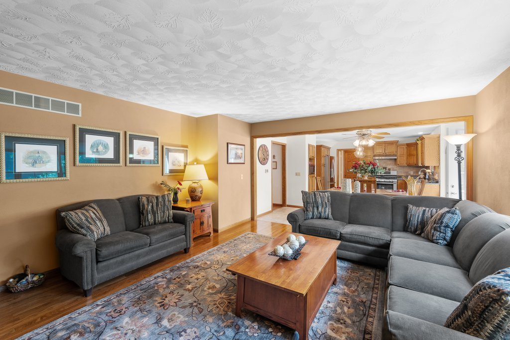 1017 W 57th Street Property Photo 19
