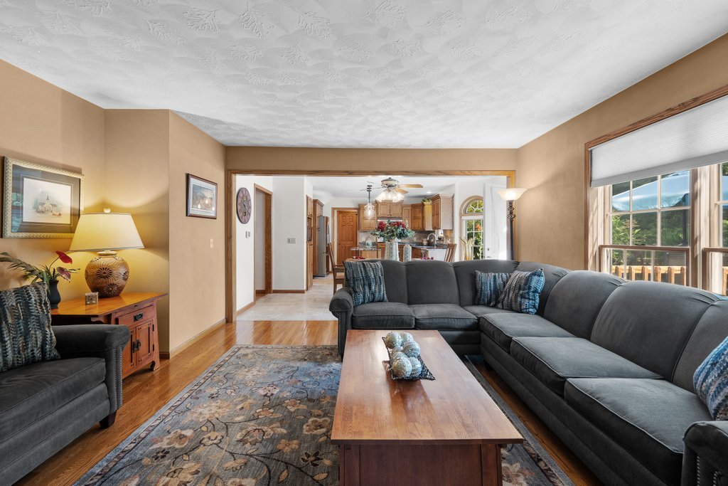 1017 W 57th Street Property Photo 20