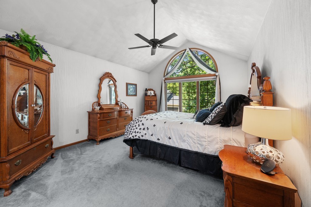 1017 W 57th Street Property Photo 33