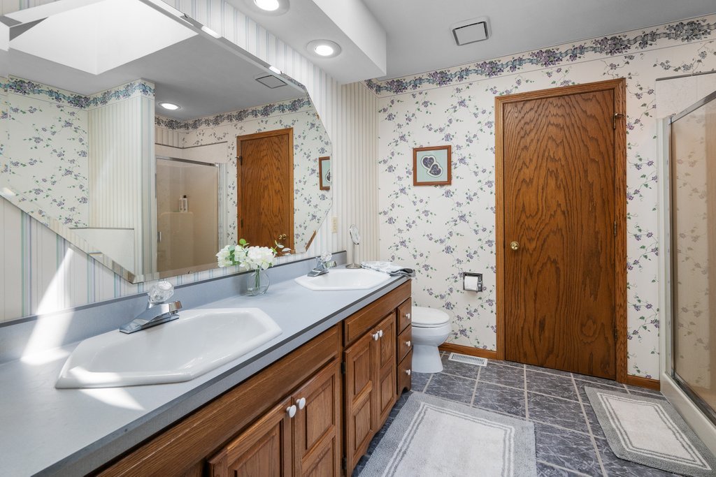 1017 W 57th Street Property Photo 35
