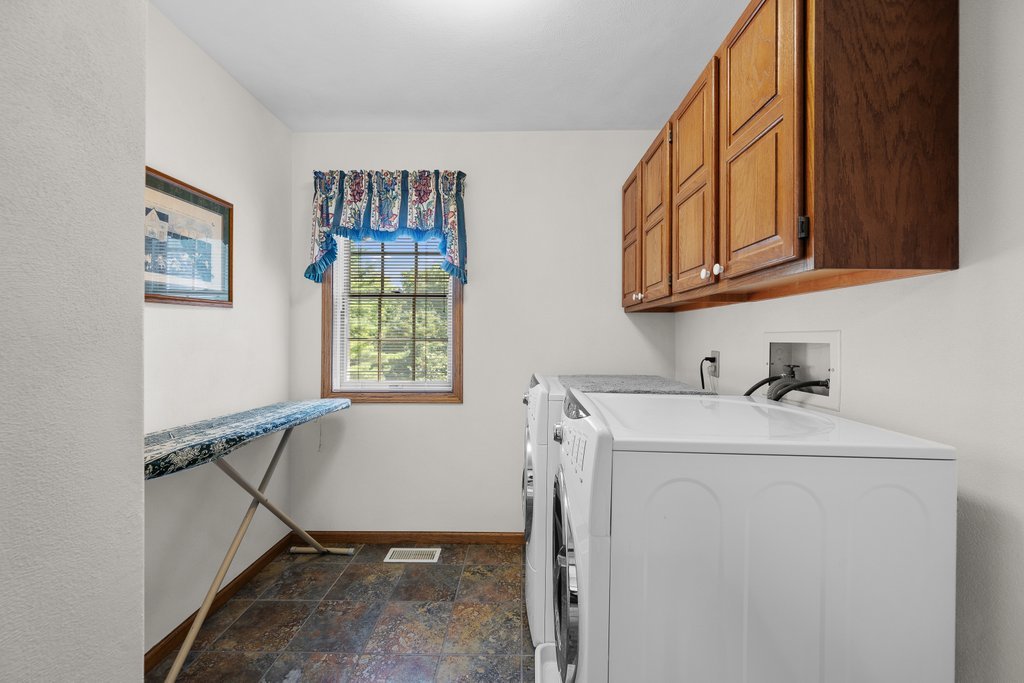 1017 W 57th Street Property Photo 38