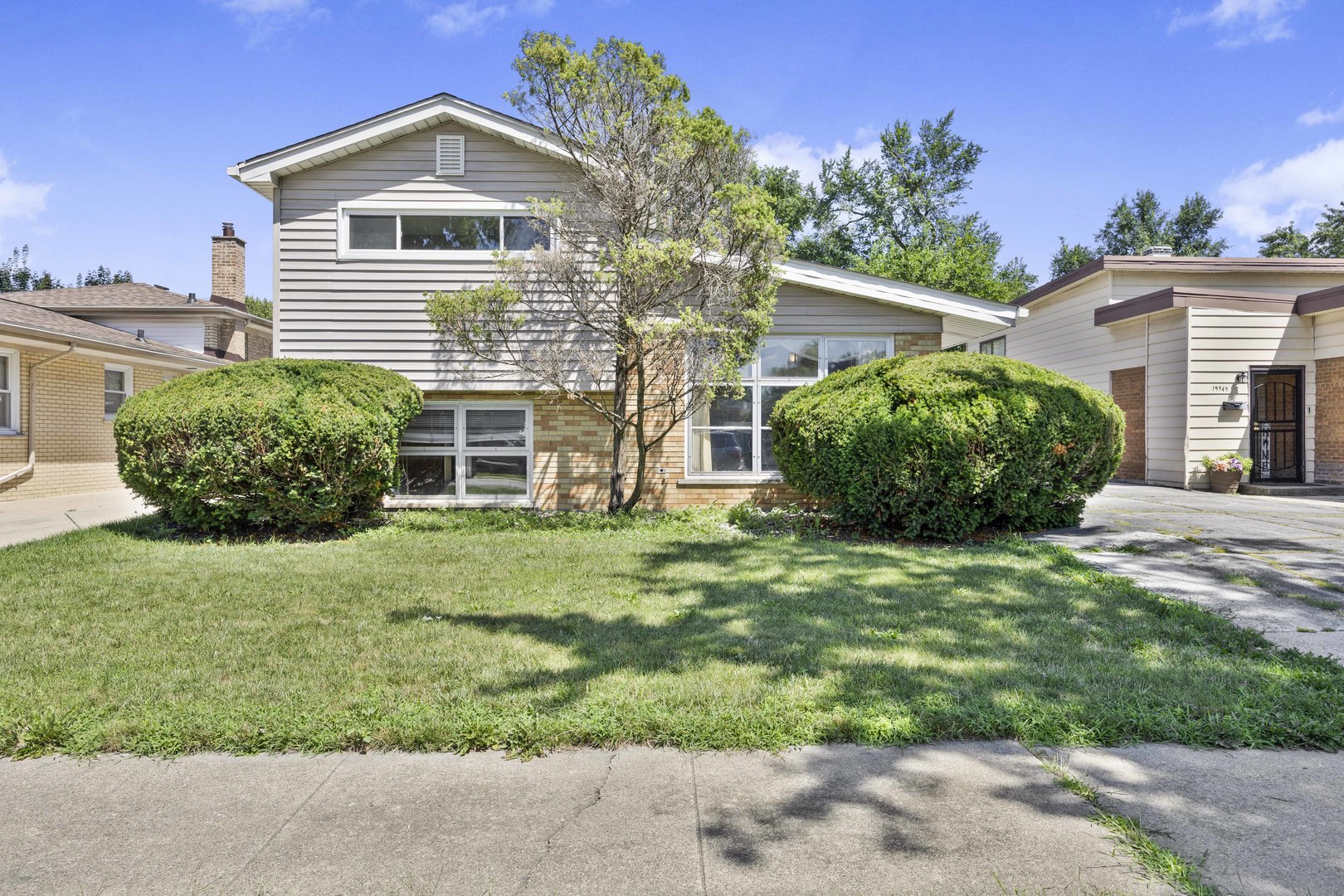 15539 Dobson Avenue Property Photo 1