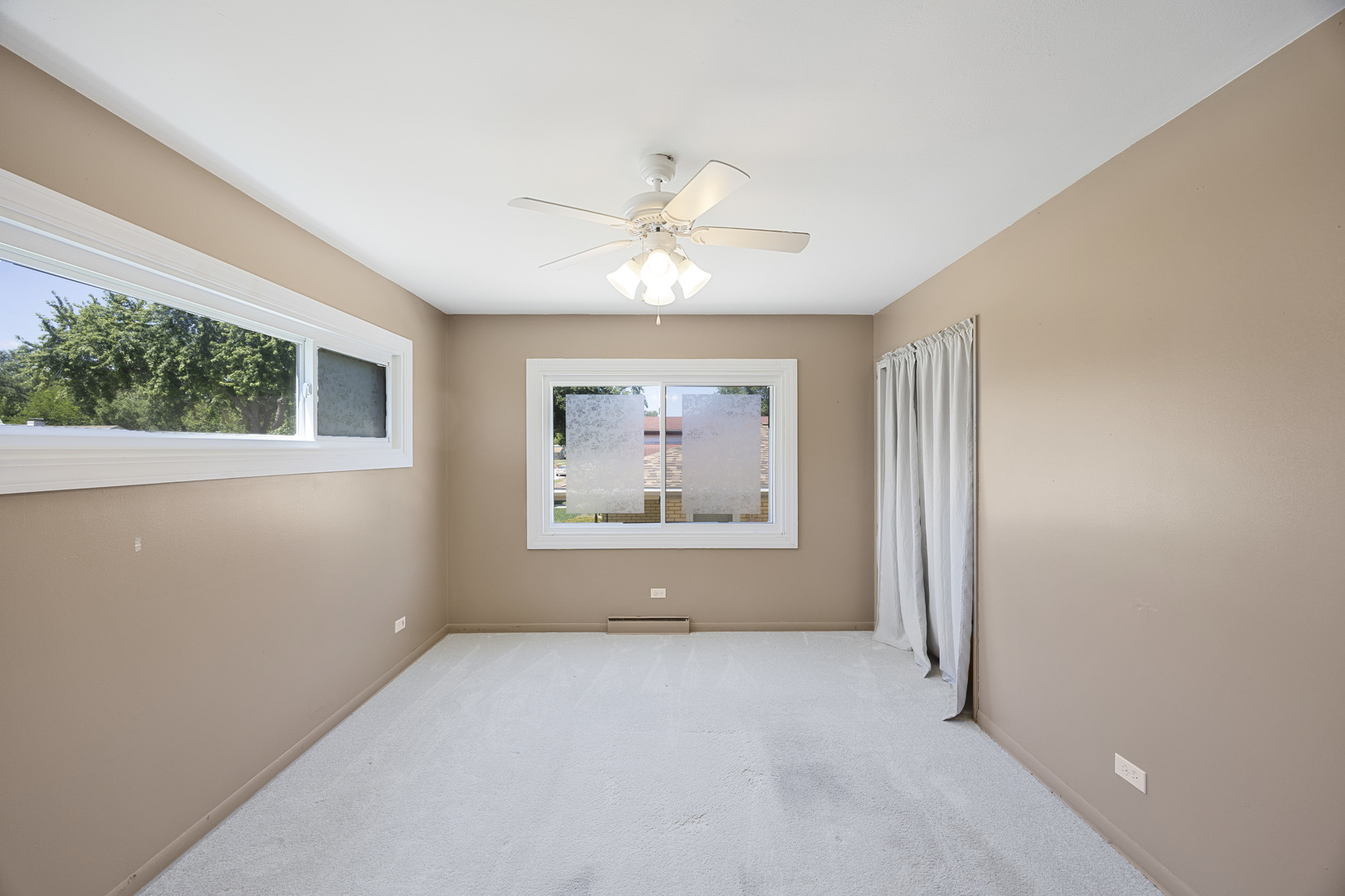 15539 Dobson Avenue Property Photo 11