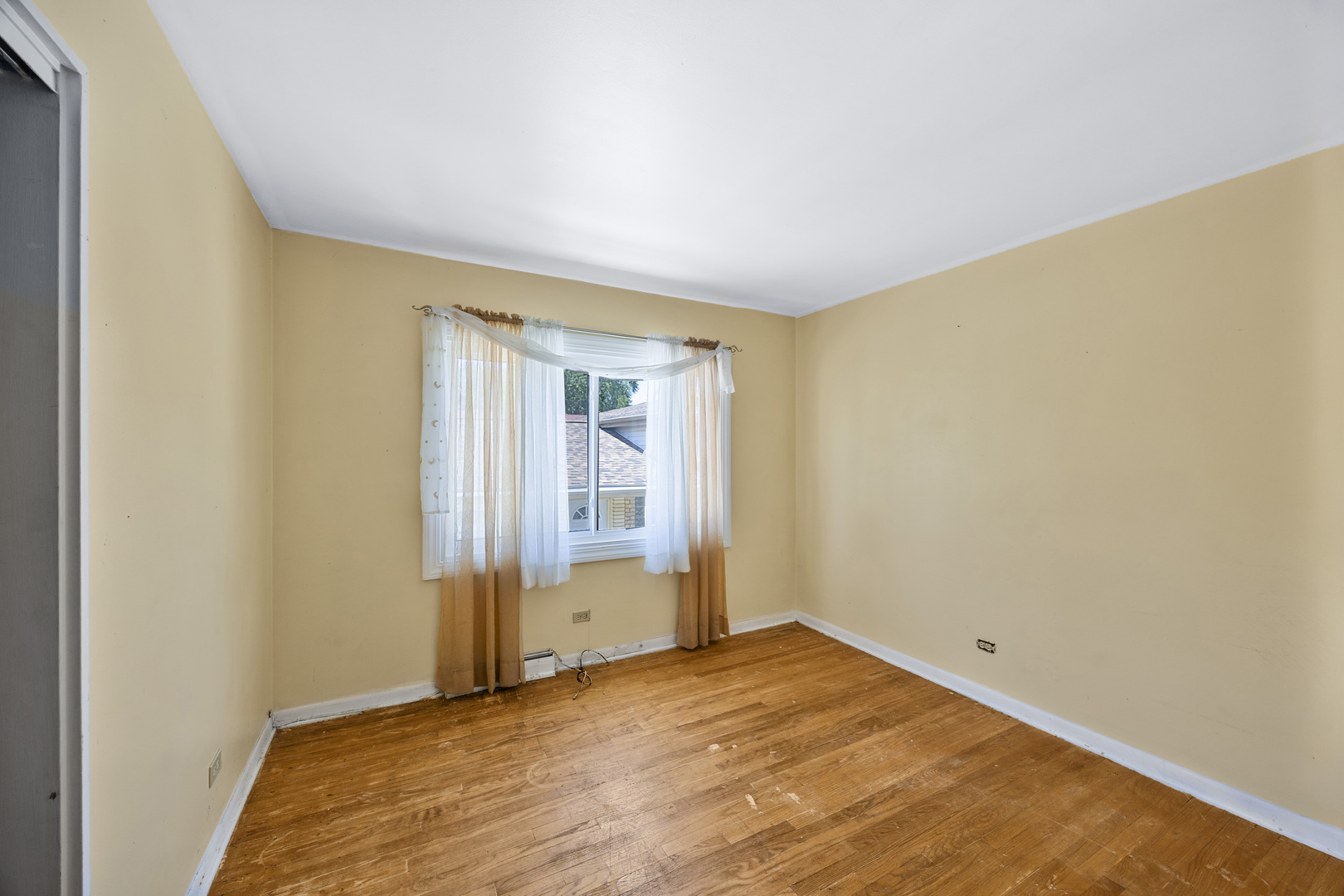 15539 Dobson Avenue Property Photo 12