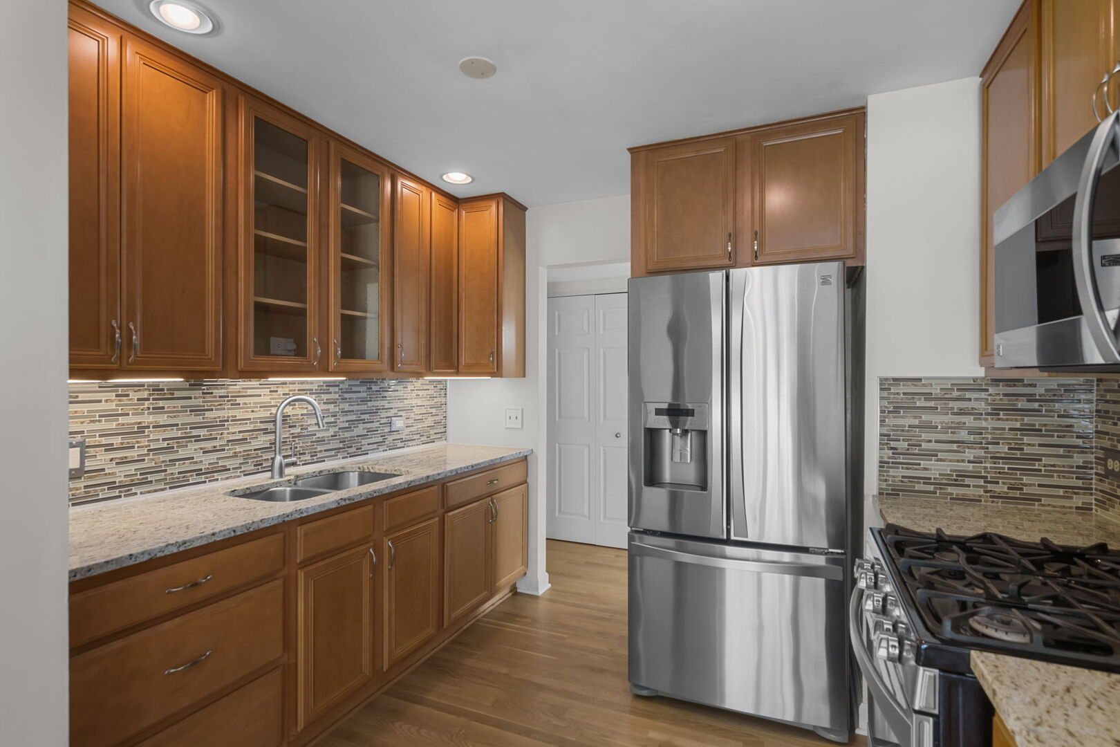 7 Greystone Court Property Photo 4