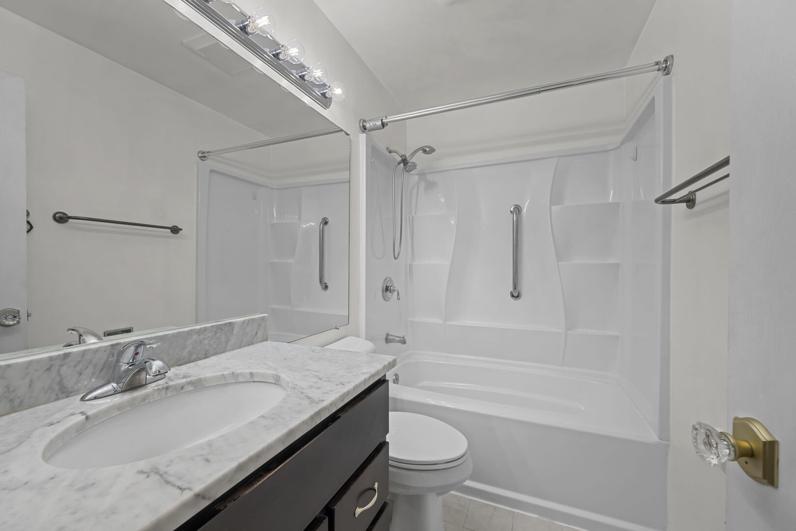 7 Greystone Court Property Photo 22