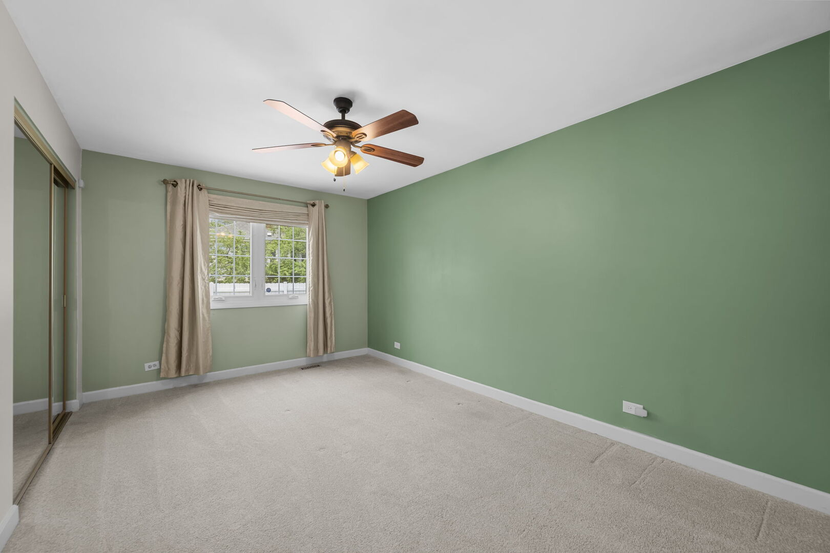 7 Greystone Court Property Photo 25