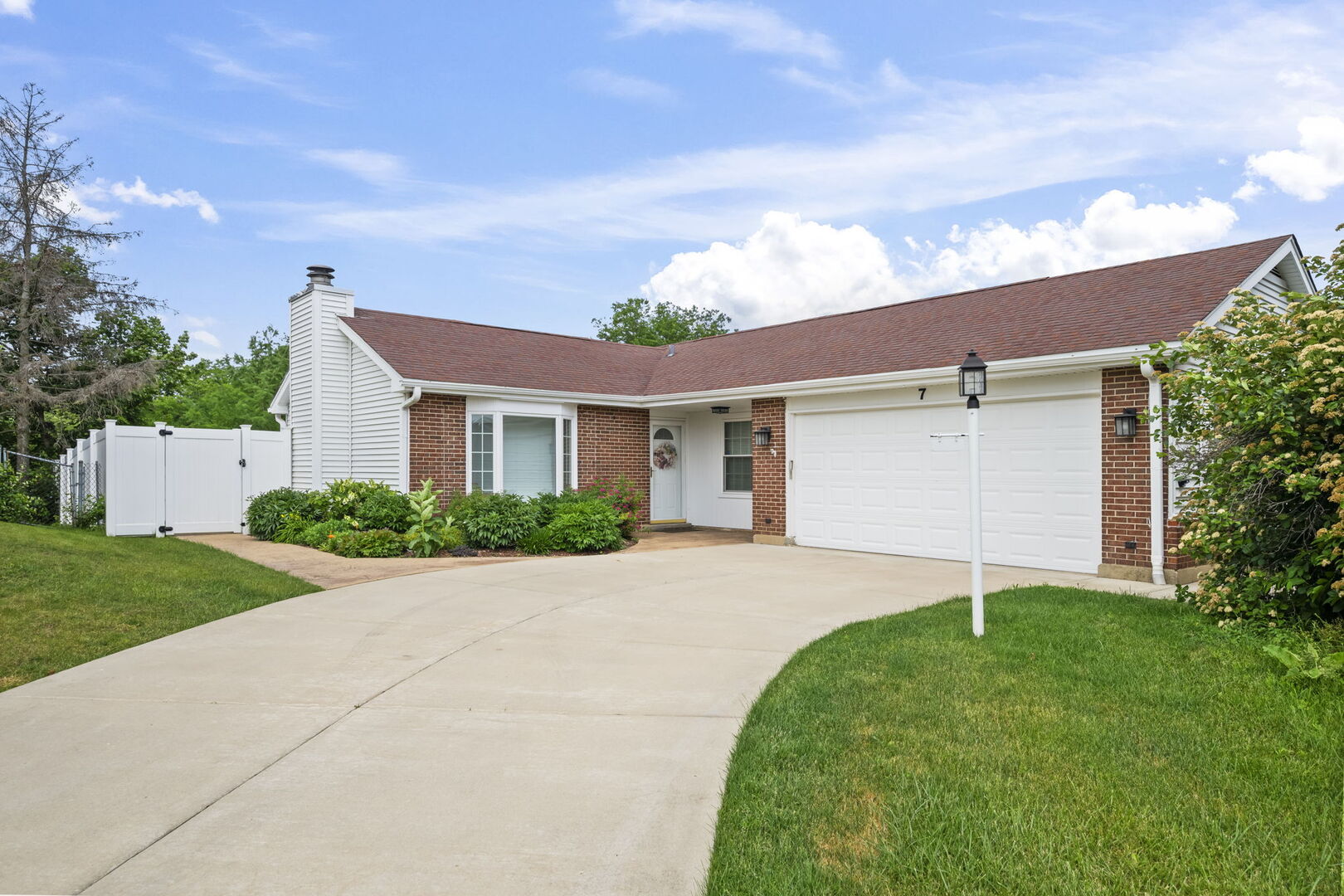 7 Greystone Court Property Photo 27