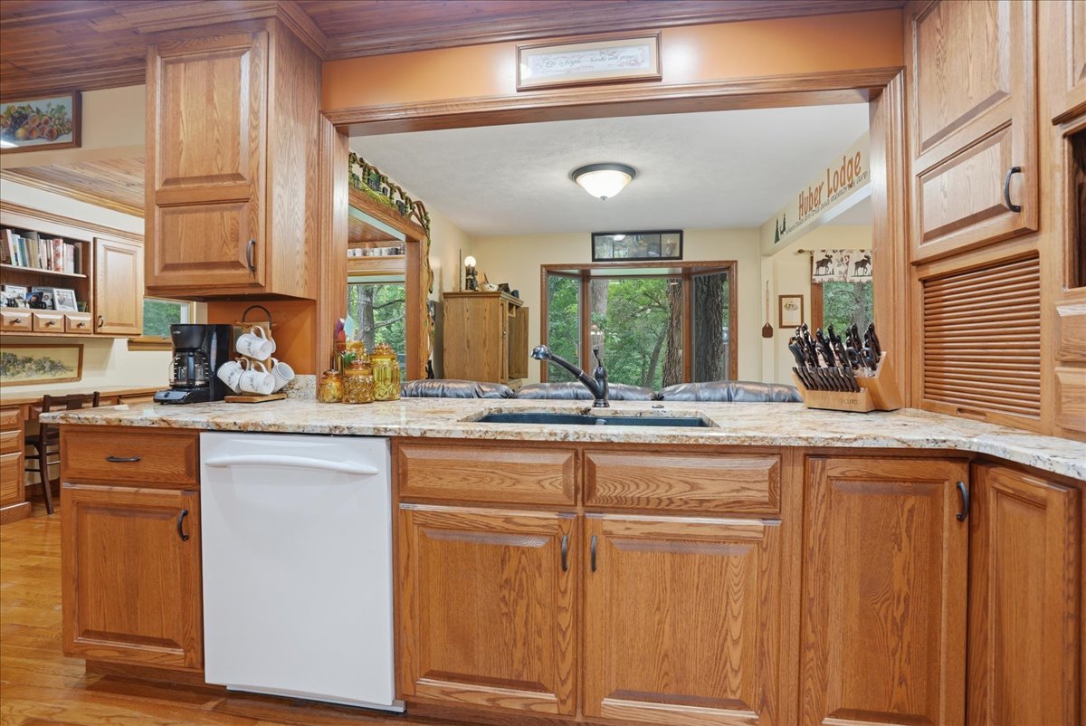 26 Timber Ridge Drive Property Photo 11