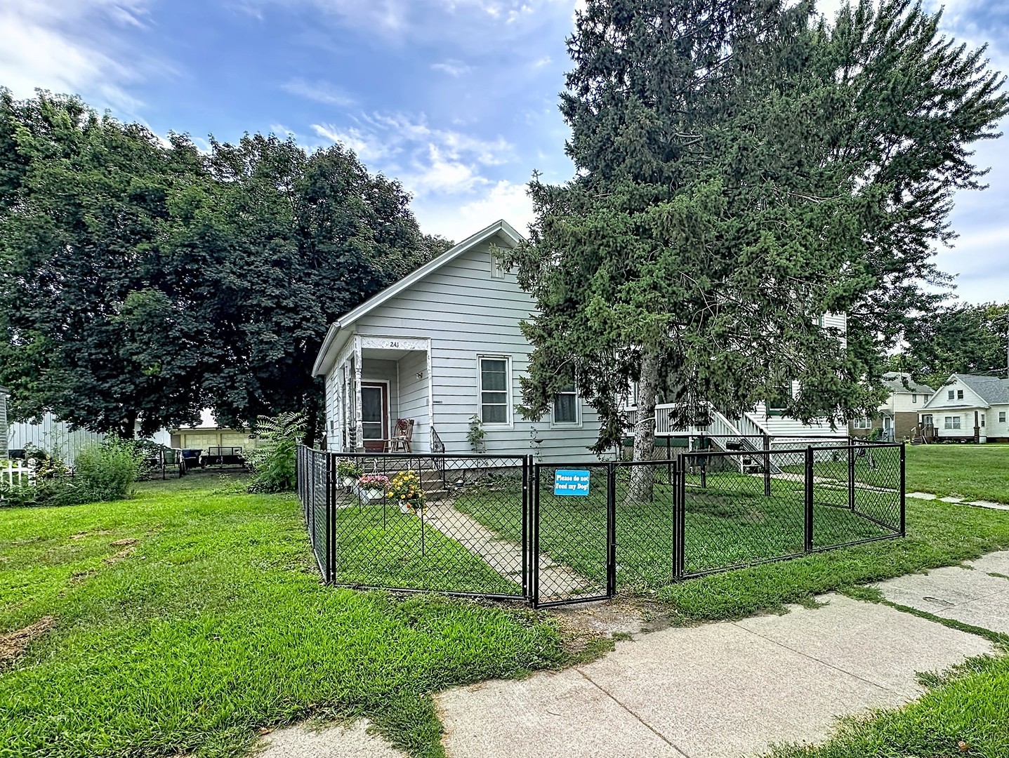 241 1st Avenue Property Photo 1