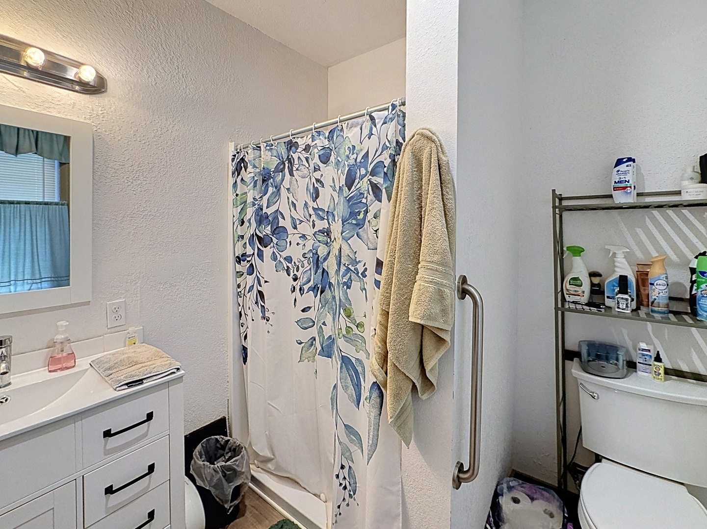 241 1st Avenue Property Photo 9