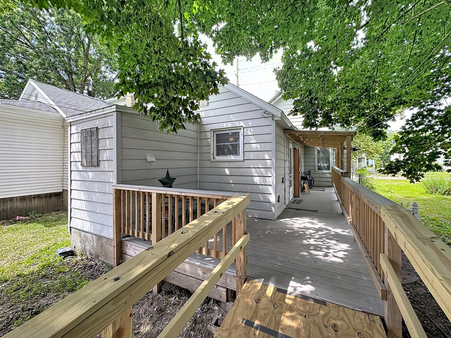 241 1st Avenue Property Photo 14