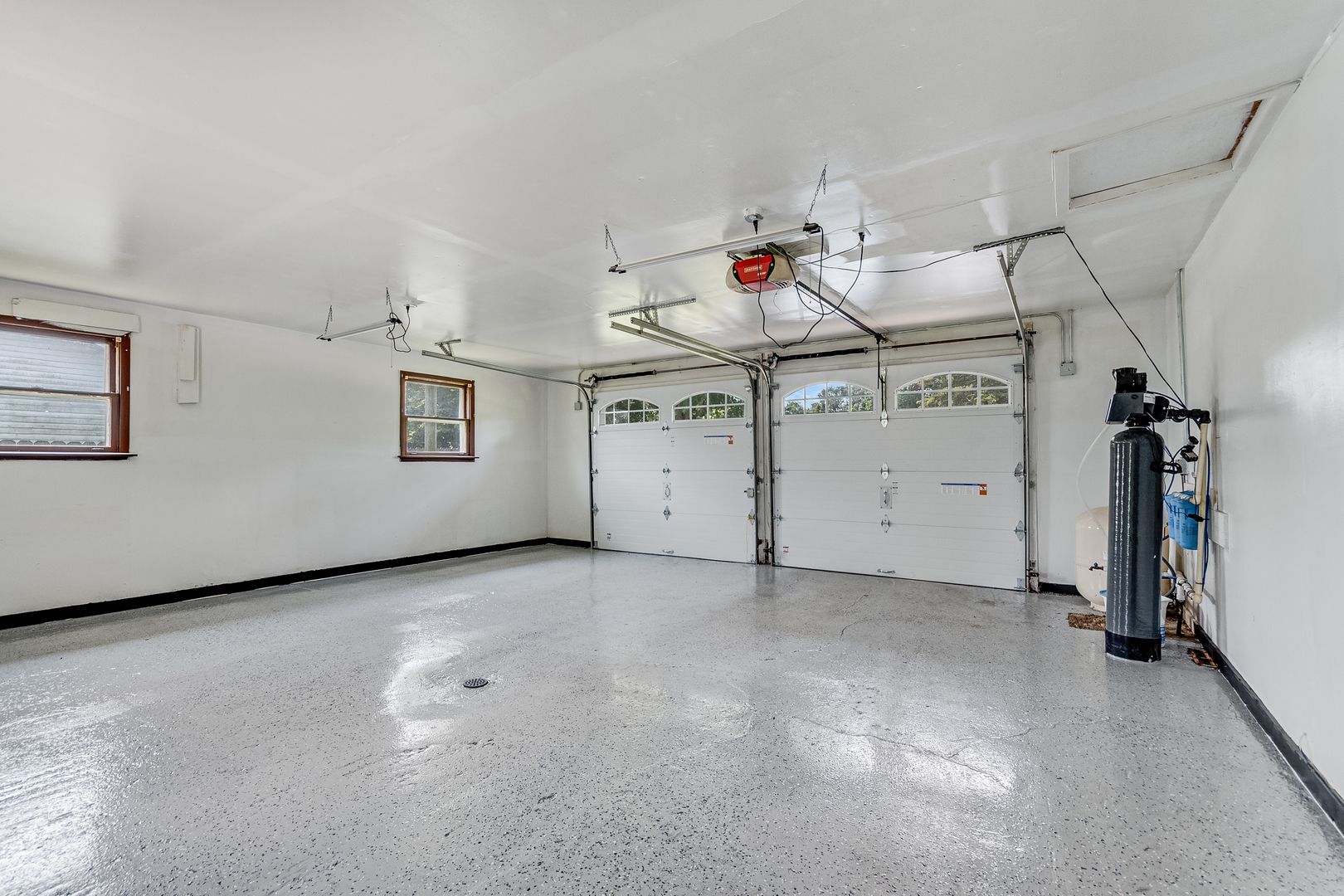 9070 Kings Road Property Photo 18