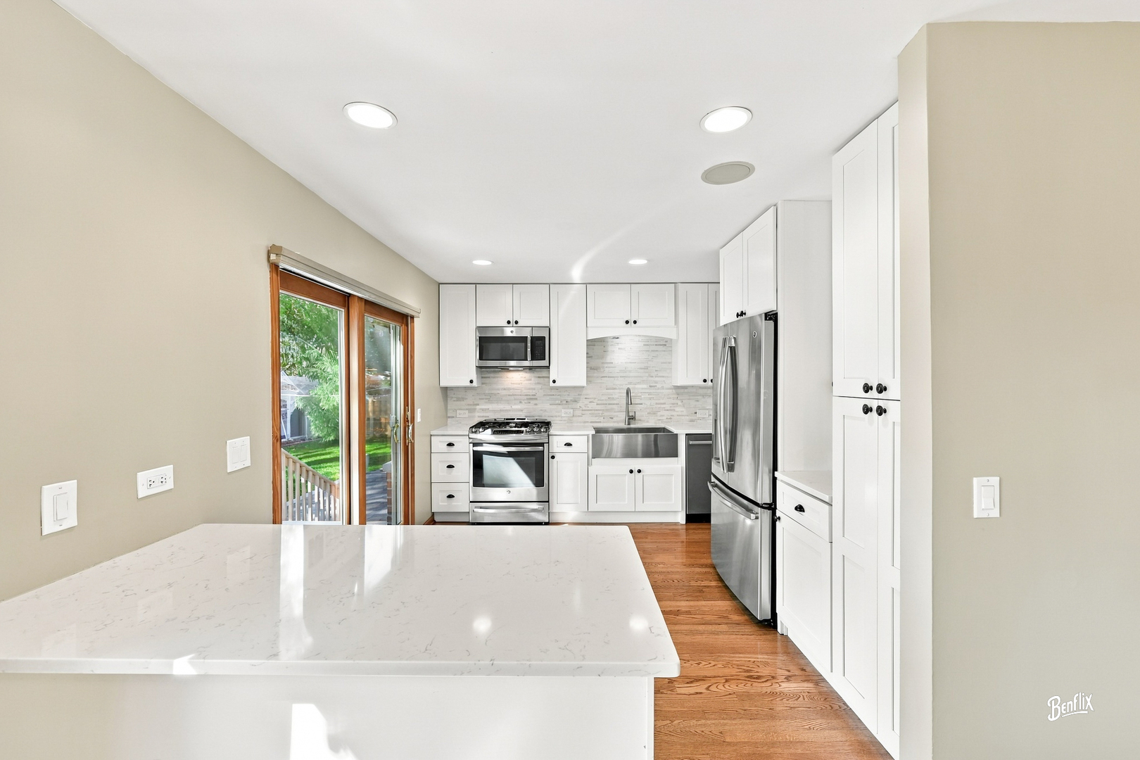 1341 E Virginia Drive Property Photo 4