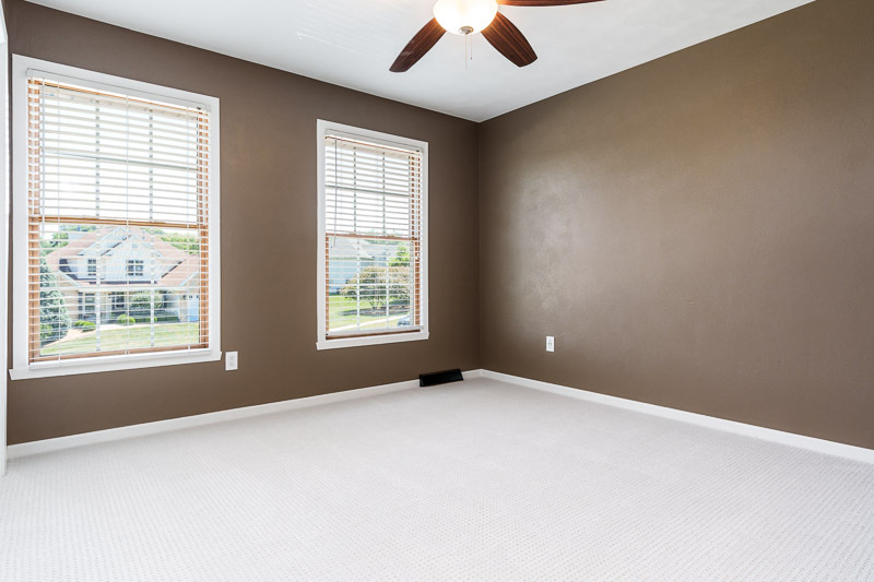 1142 University Parkway Property Photo 23