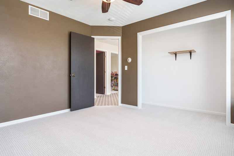 1142 University Parkway Property Photo 24