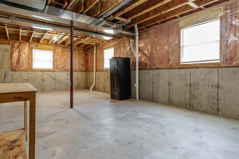 1142 University Parkway Property Photo 30