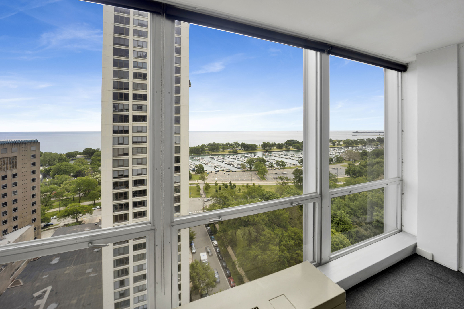 330 W Diversey Parkway 2007-09 Property Photo 20