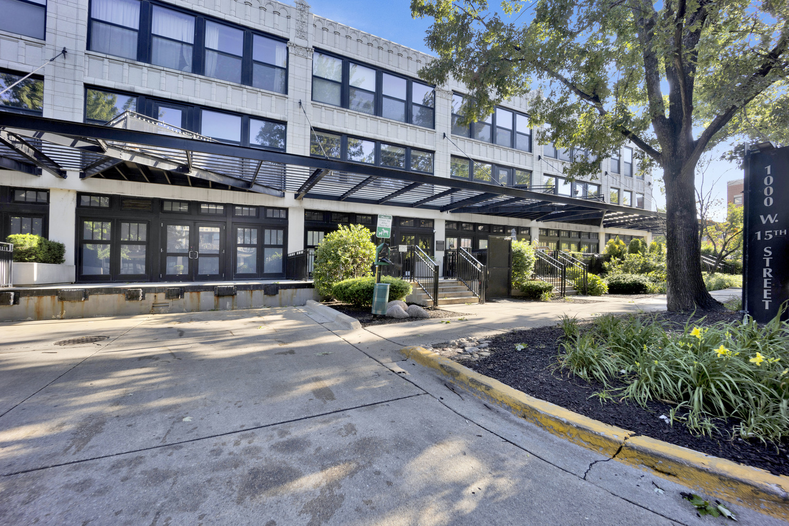 1000 W 15th Street 232