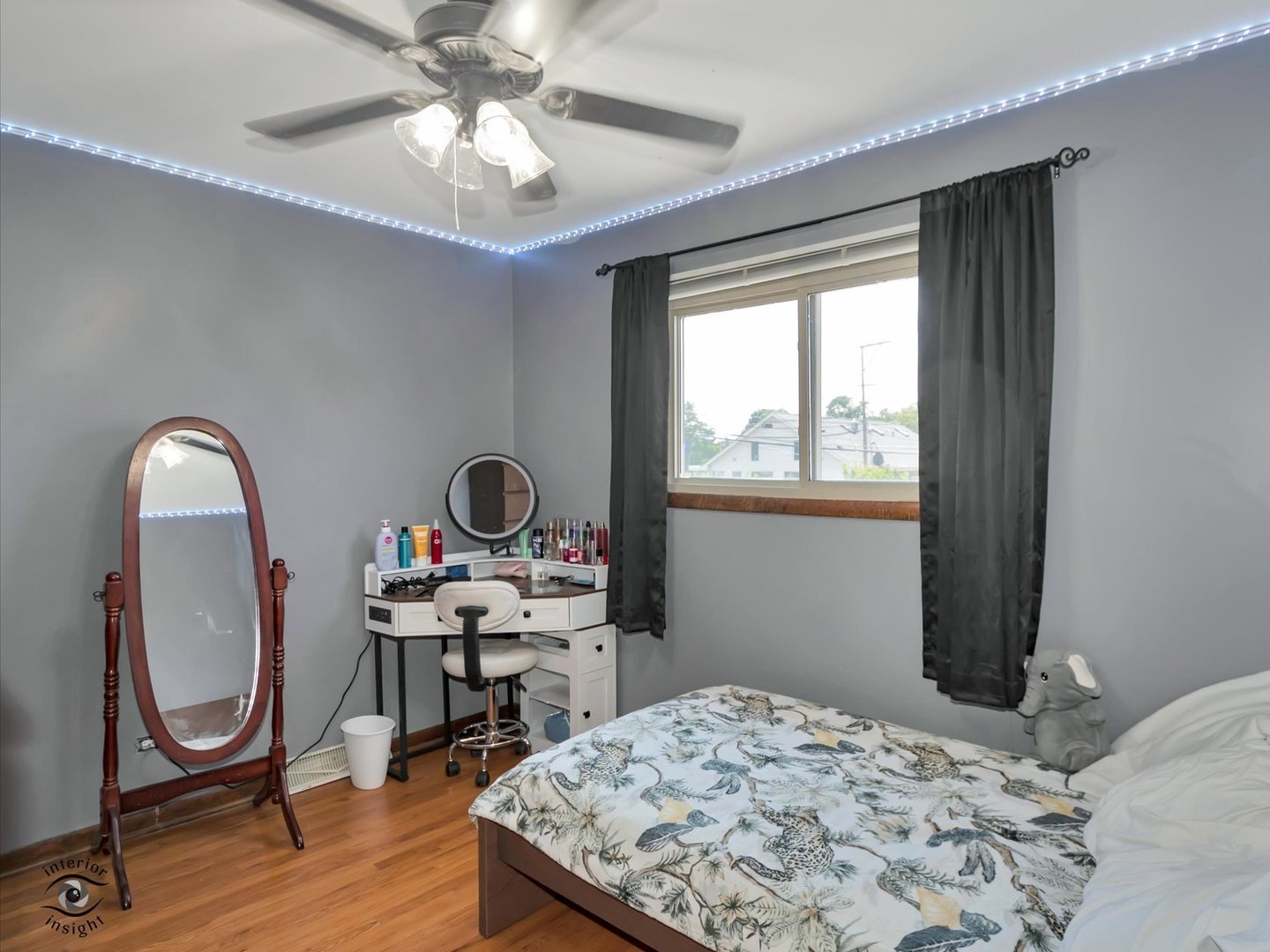 11044 Menard Avenue Property Photo 15