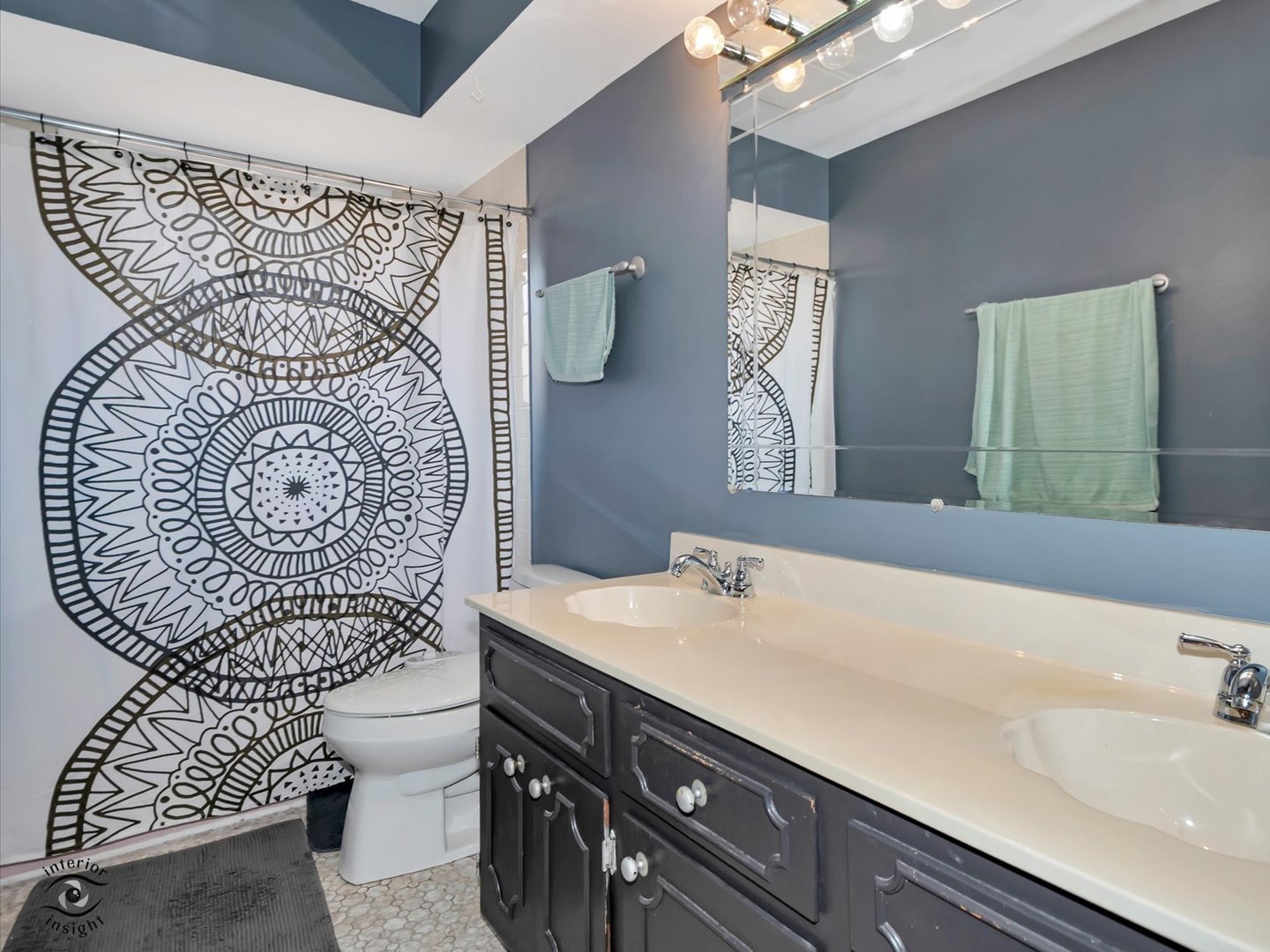 11044 Menard Avenue Property Photo 16