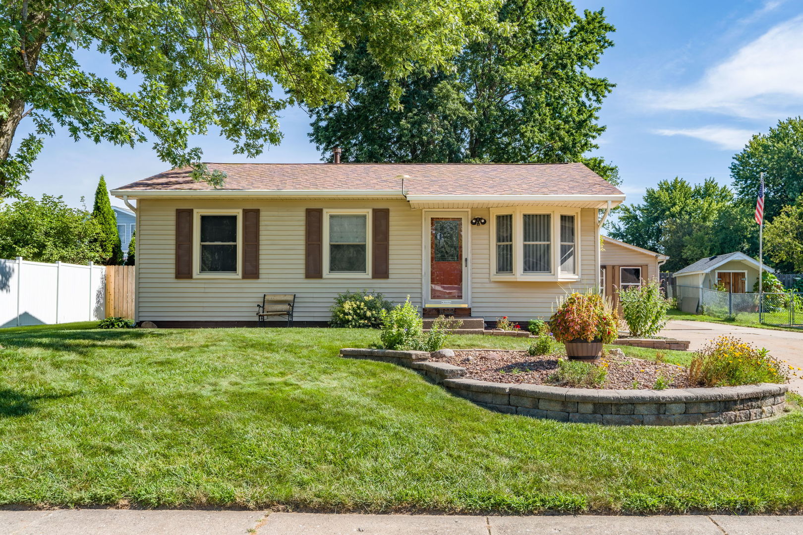 1622 Hitching Post Lane Property Photo 1