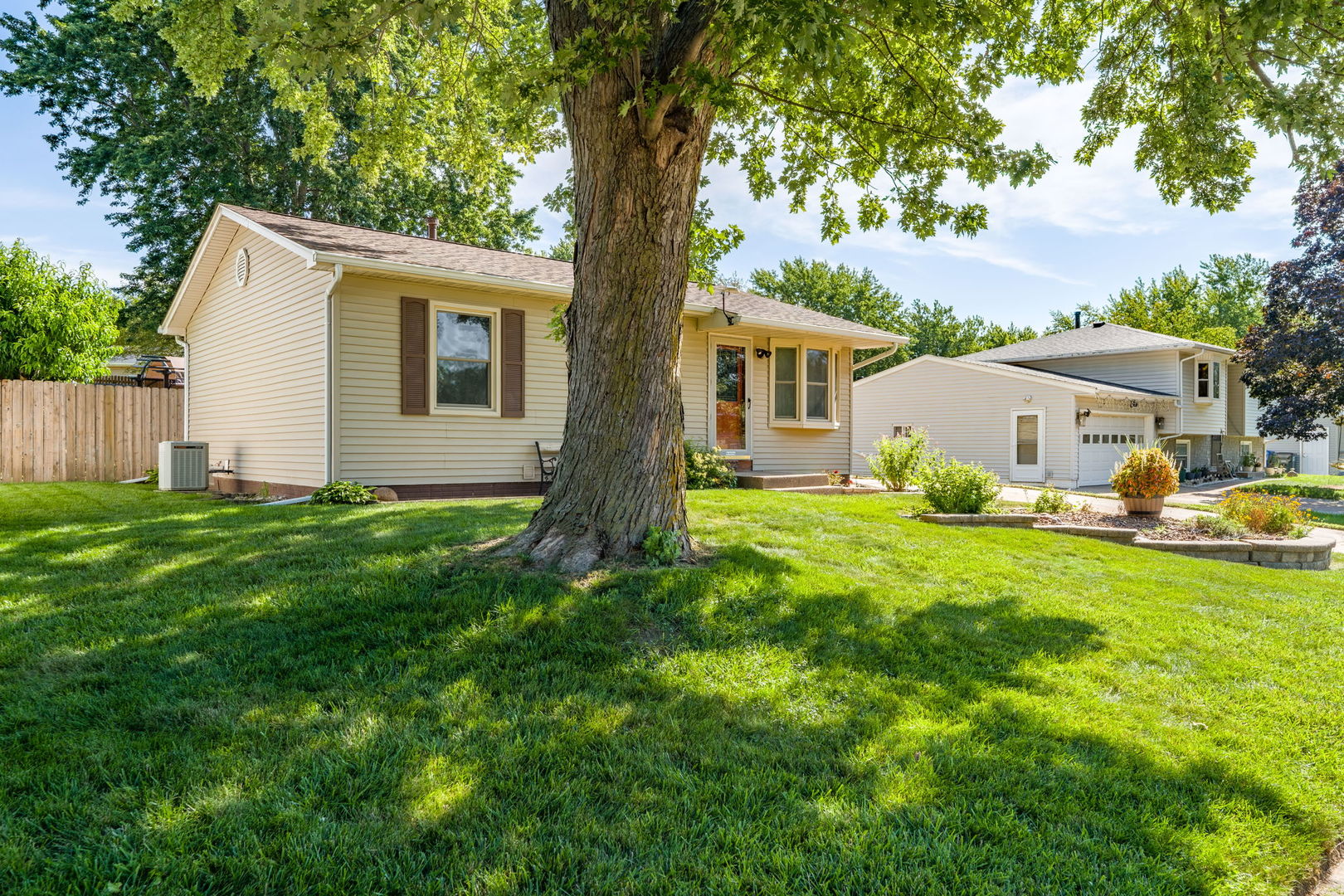 1622 Hitching Post Lane Property Photo 3