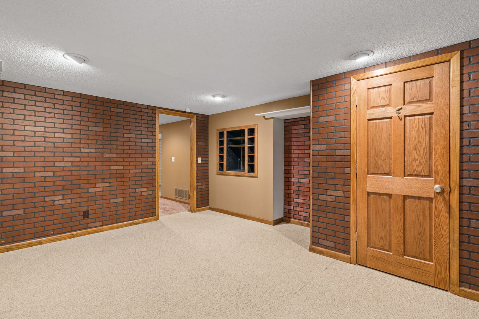 1622 Hitching Post Lane Property Photo 27