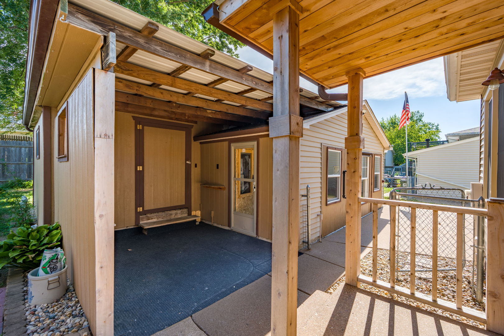 1622 Hitching Post Lane Property Photo 34