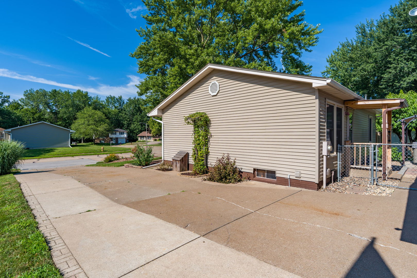 1622 Hitching Post Lane Property Photo 43