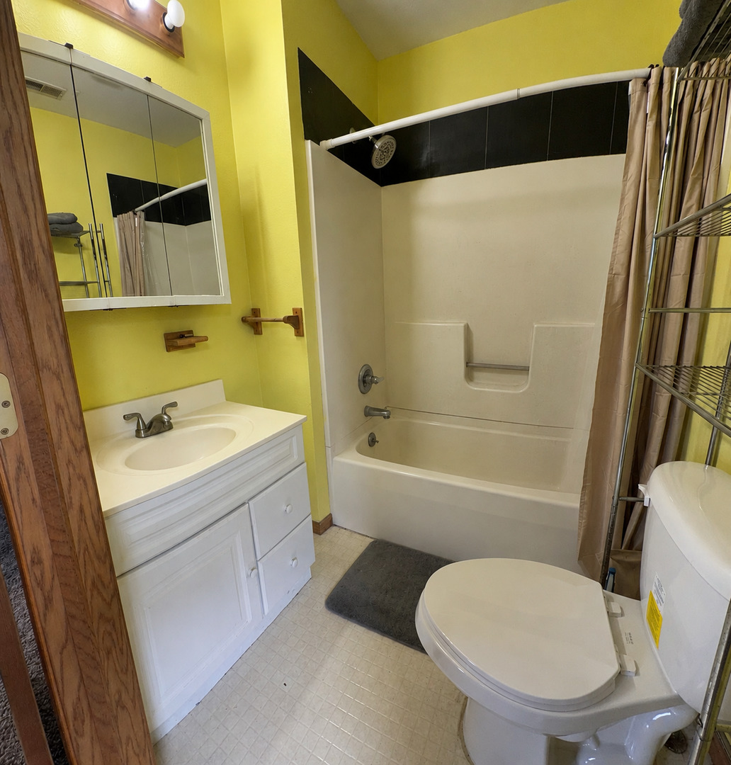 1207 W American Street Property Photo 19