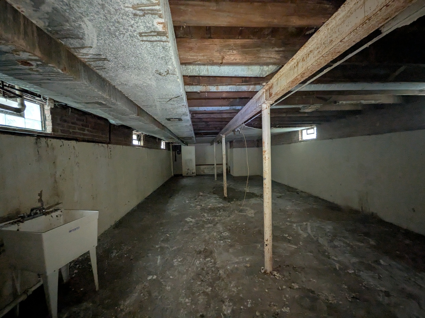 8443 S State Street Property Photo 9