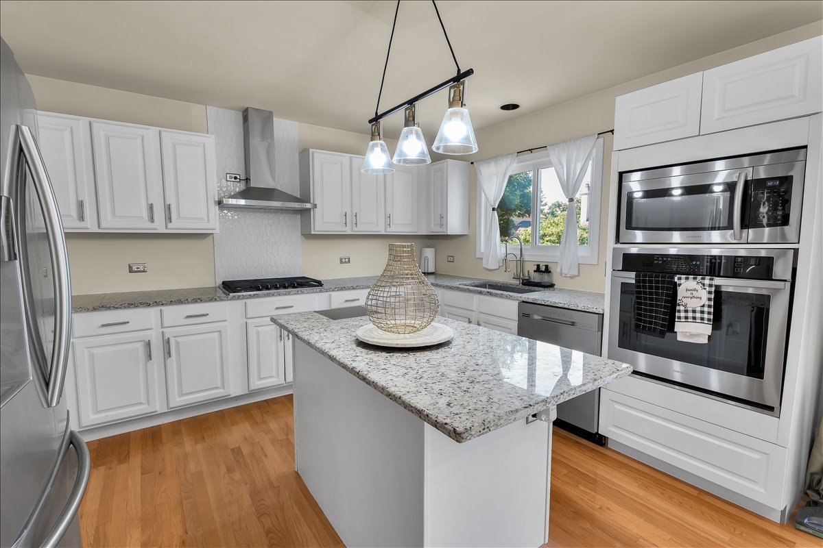 1877 Marne Road Property Photo 14
