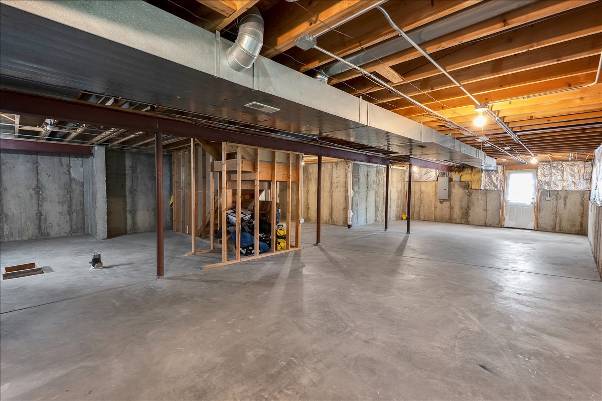 1877 Marne Road Property Photo 35