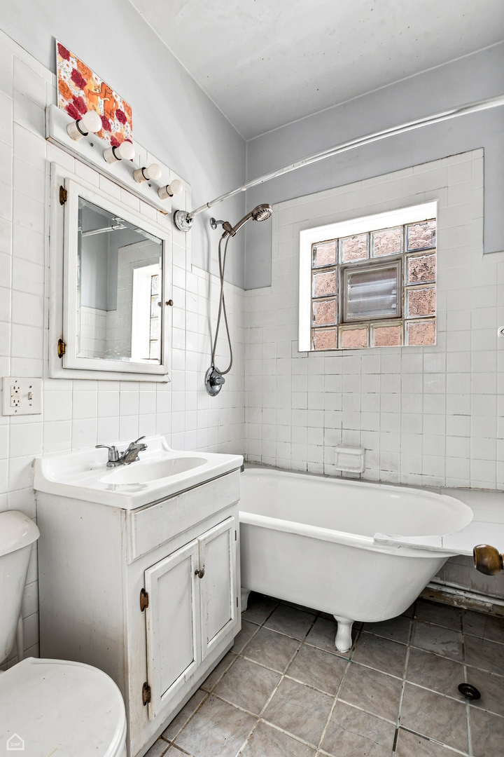 2959 N Elston Avenue Property Photo 16