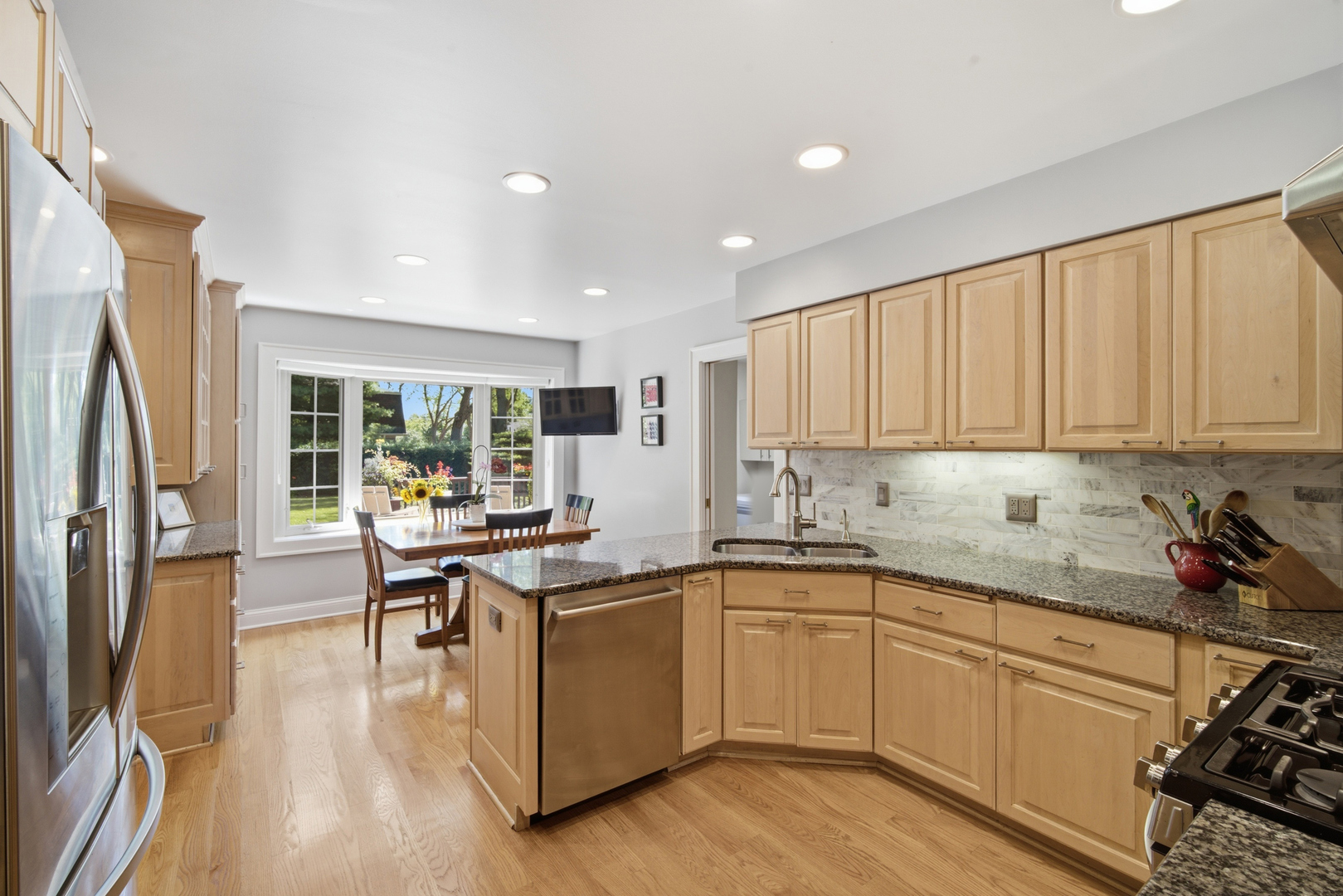 301 Earls Court Property Photo 11
