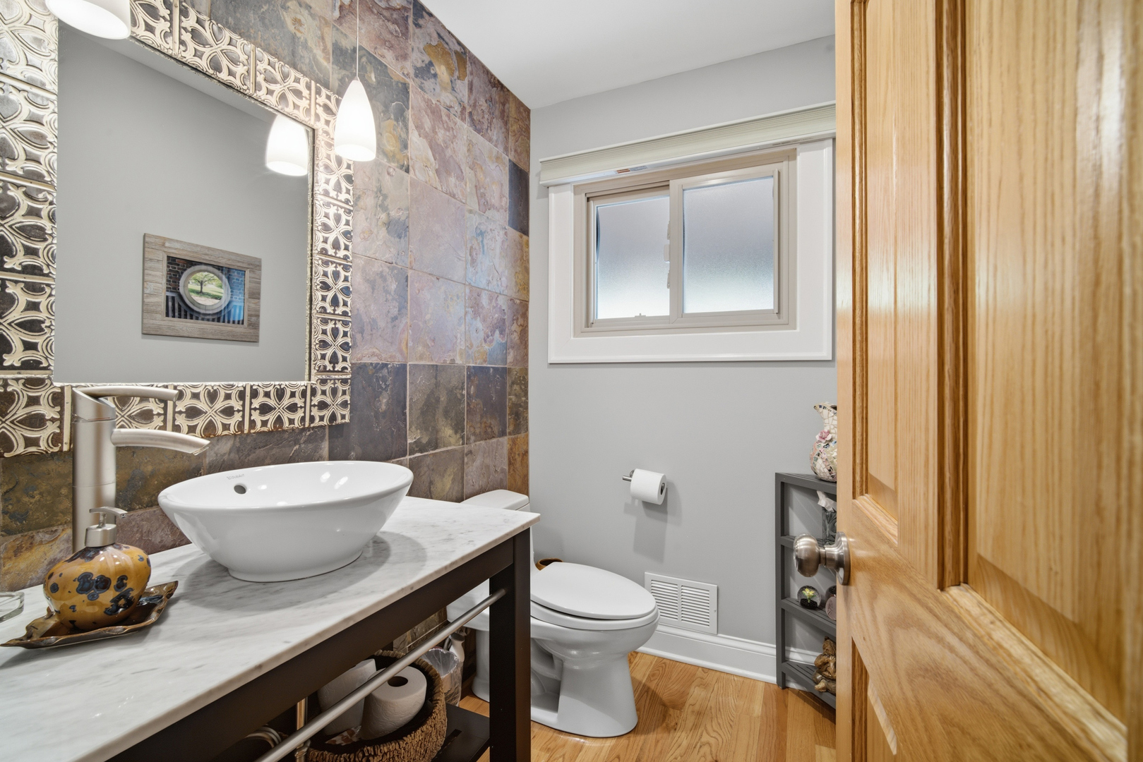 301 Earls Court Property Photo 17
