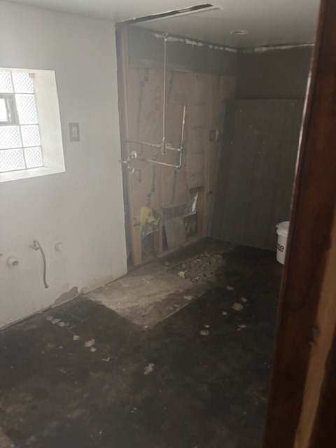 2565 N Erie Street Property Photo 8