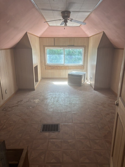 2565 N Erie Street Property Photo 11