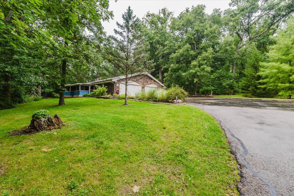 8862 E 1400 North Road Property Photo 2