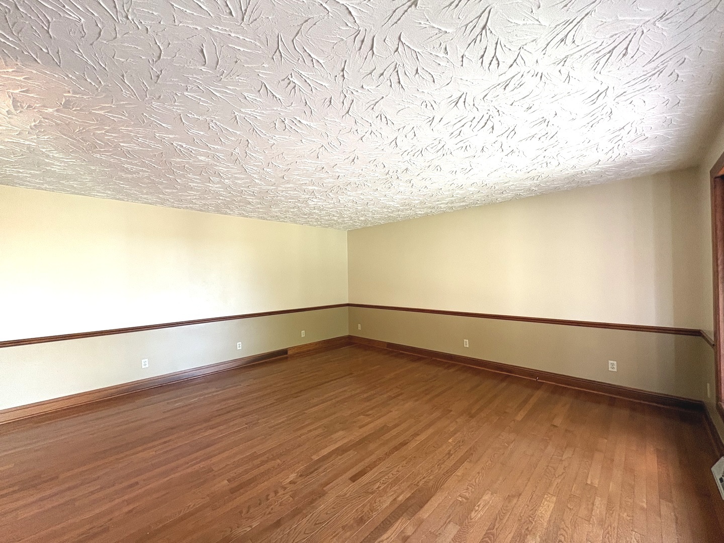 1724 Highland Place Property Photo 4