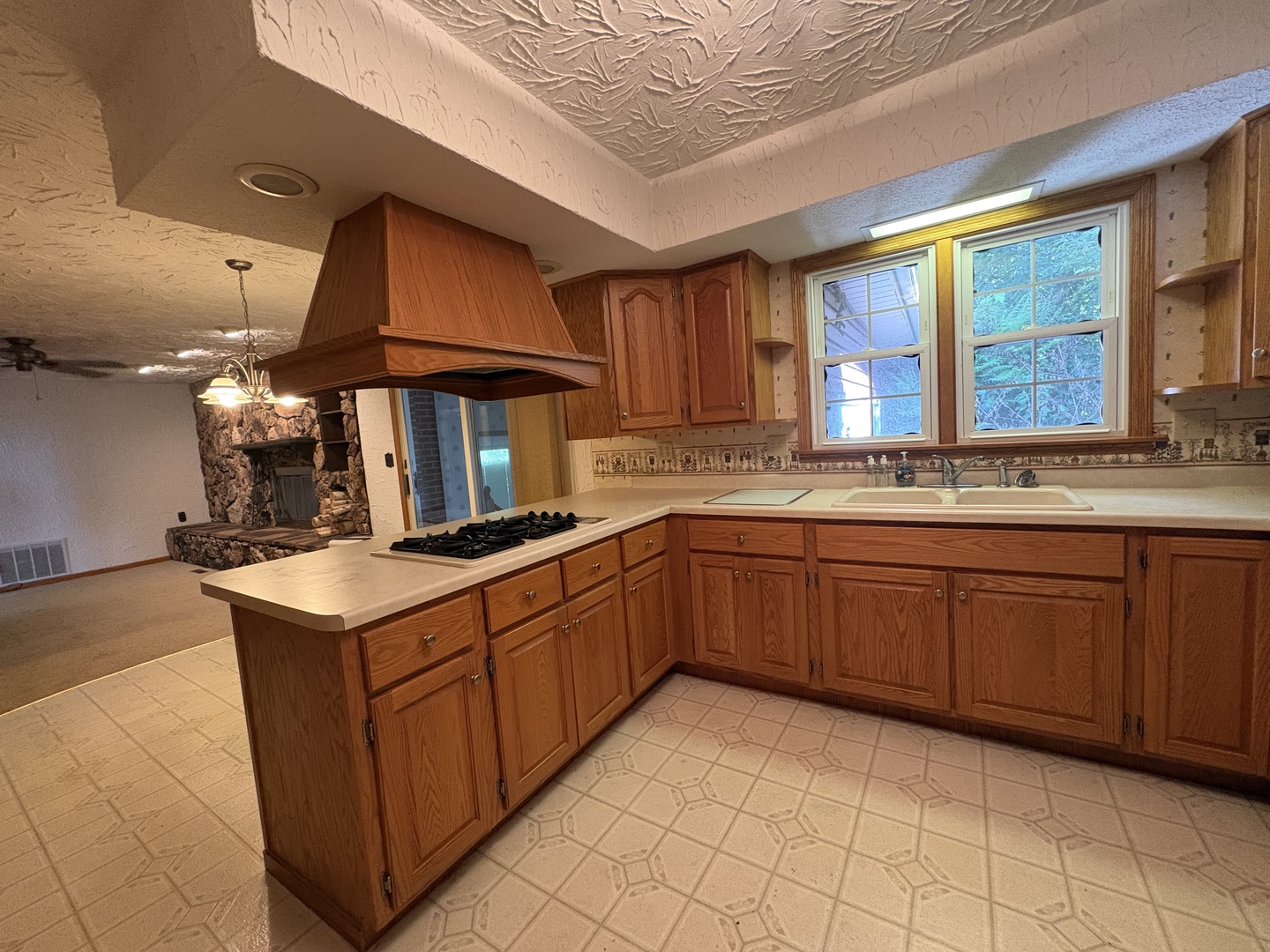 1724 Highland Place Property Photo 5