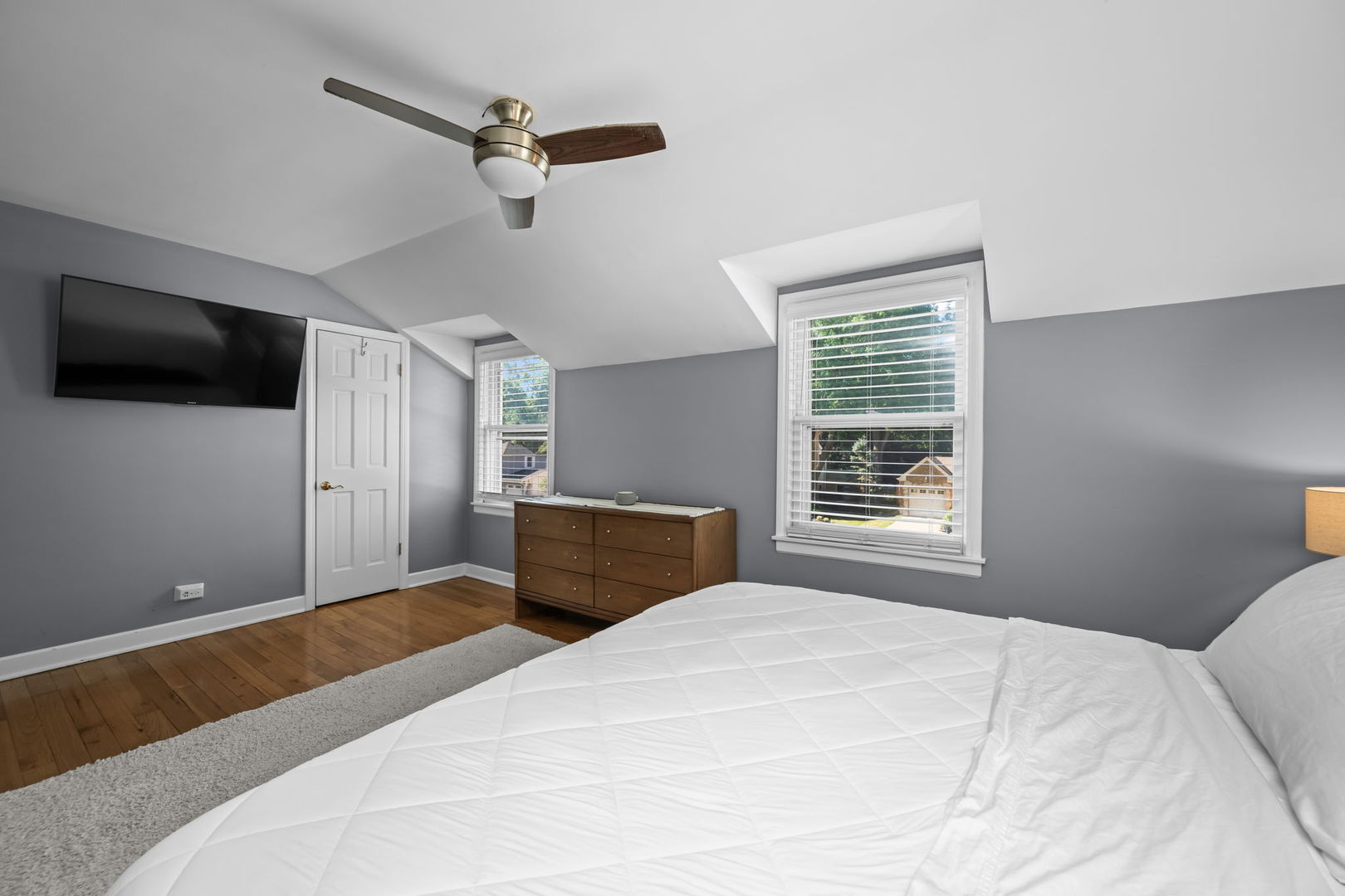 12720355 Property Photo 10