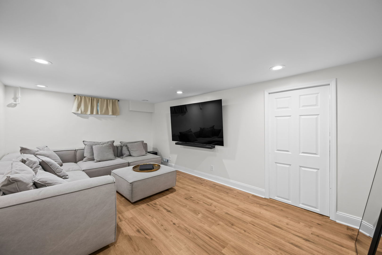 12720355 Property Photo 13