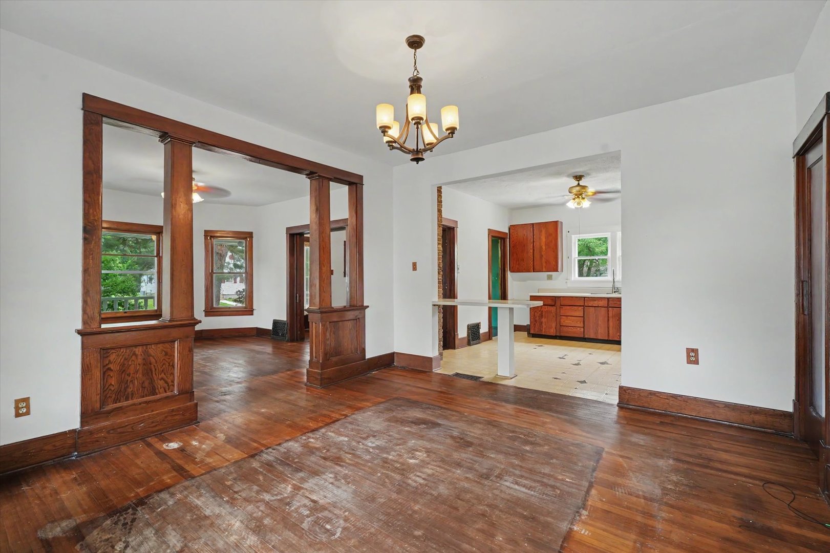 106 S Pine Street Property Photo 17