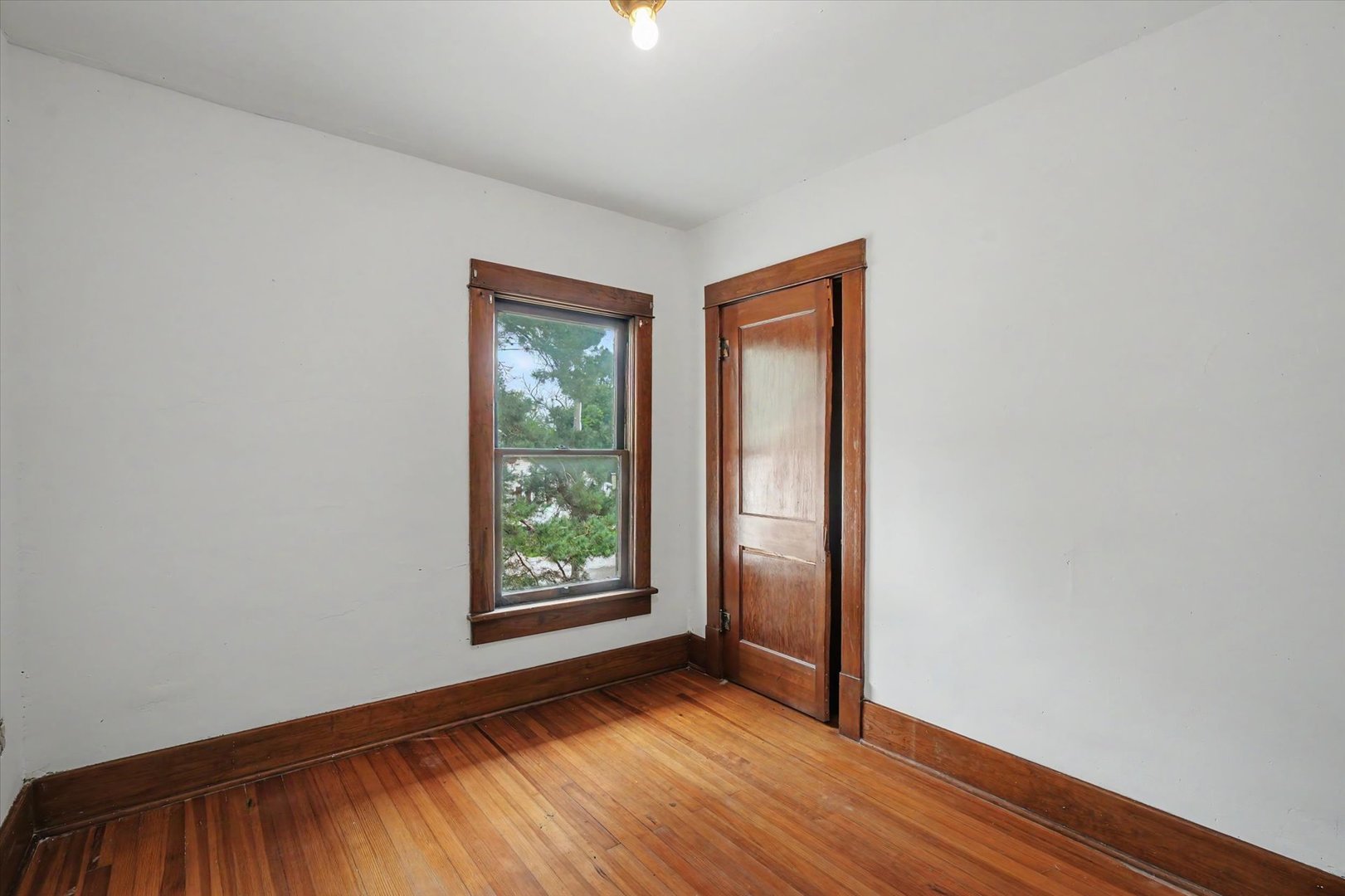 106 S Pine Street Property Photo 29
