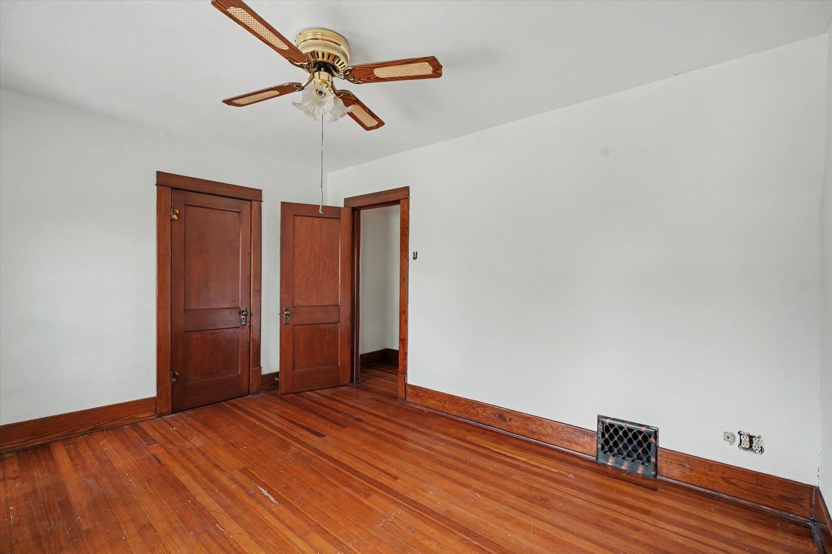 106 S Pine Street Property Photo 34