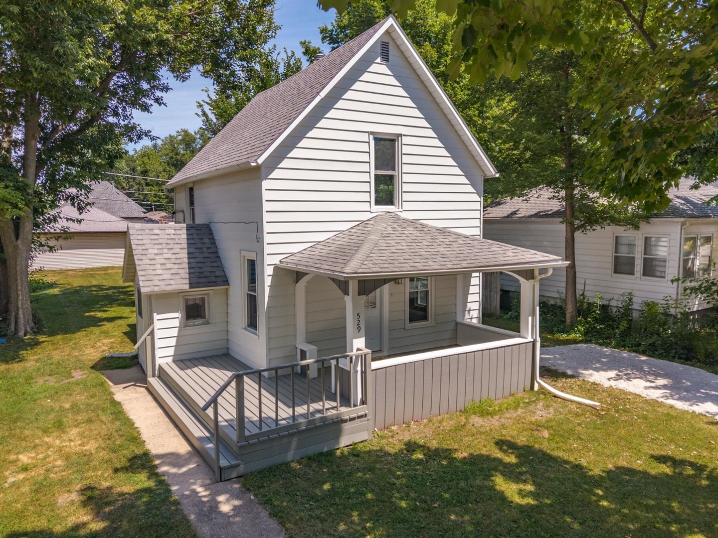 529 E Timber Street Property Photo 1