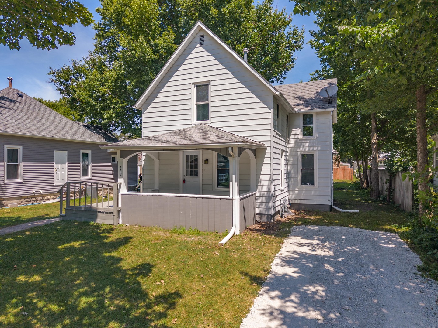 529 E Timber Street Property Photo 3