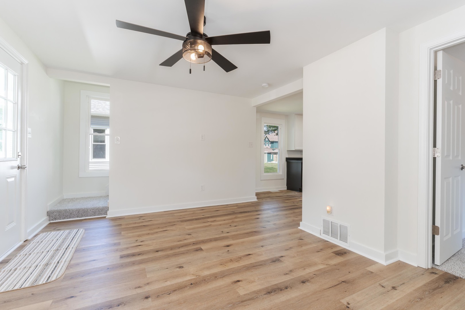 529 E Timber Street Property Photo 13